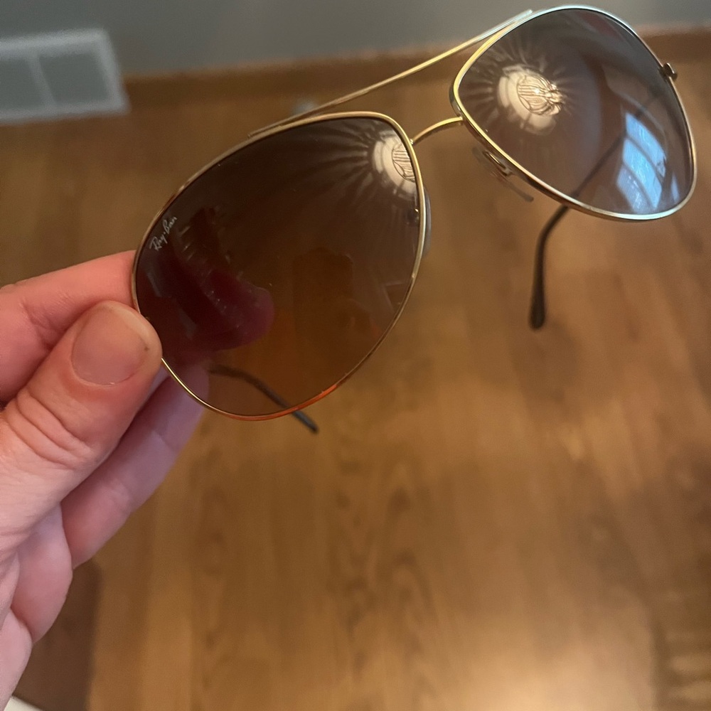 Ray-Ban Gold Frame Aviators - Picture 2 of 4